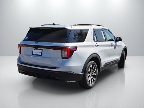 New 2026 Ford Explorer ST-Line RWD image 6