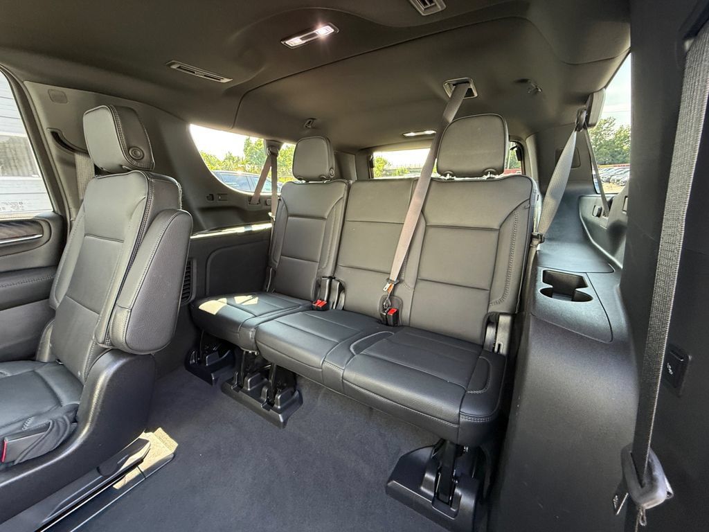 Used 2022 GMC Yukon XL Denali AWD/4WD image 26