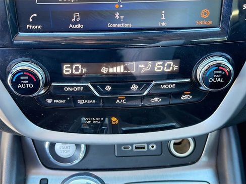 Used 2020 Nissan Murano SV image 32