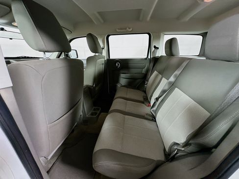 Used 2008 Dodge Nitro SXT RWD image 23