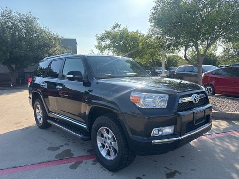 Used 2012 Toyota 4Runner SR5 w/ Premium Pkg AWD/4WD image 3