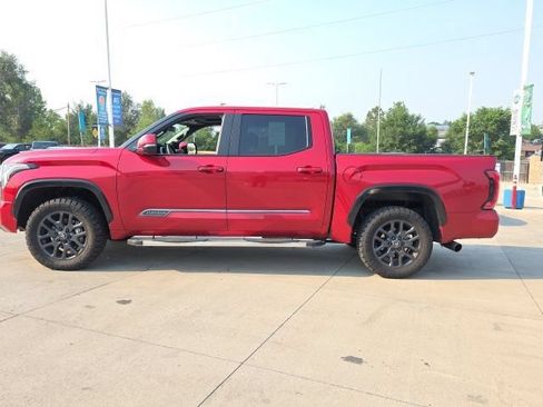 Used 2025 Toyota Tundra Platinum AWD/4WD image 8