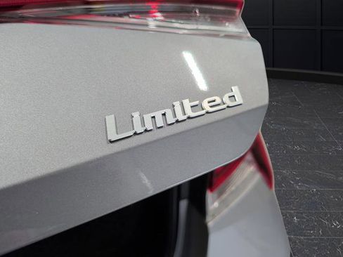 New 2026 Hyundai Elantra Limited FWD image 37