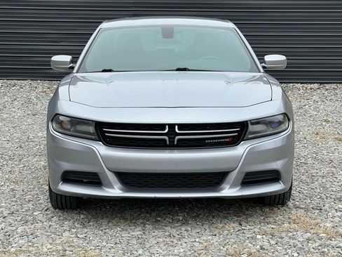 Used 2015 Dodge Charger SE w/ Popular Equipment Group image 8