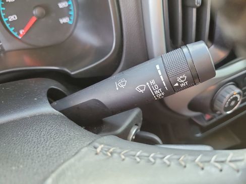 Used 2021 Chevrolet Colorado LT w/ LT Convenience Package image 27