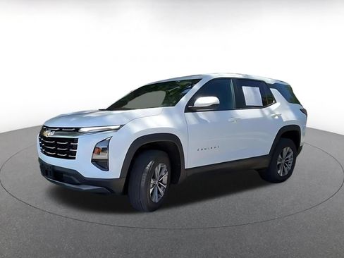 Used 2025 Chevrolet Equinox LT FWD image 6