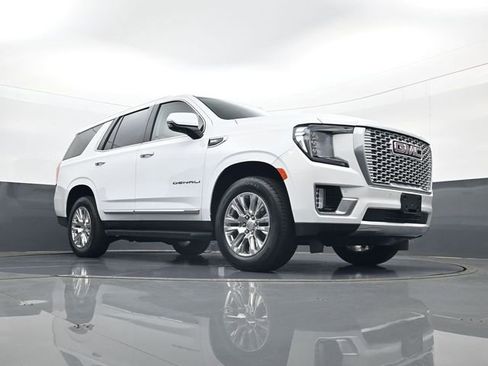 Used 2023 GMC Yukon Denali AWD/4WD image 24