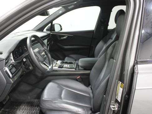 Used 2022 Audi Q7 Premium Plus image 3