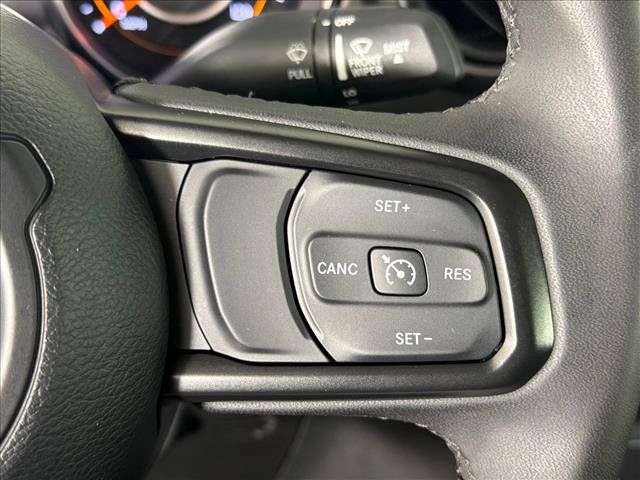 Used 2023 Jeep Gladiator Sport AWD/4WD image 25