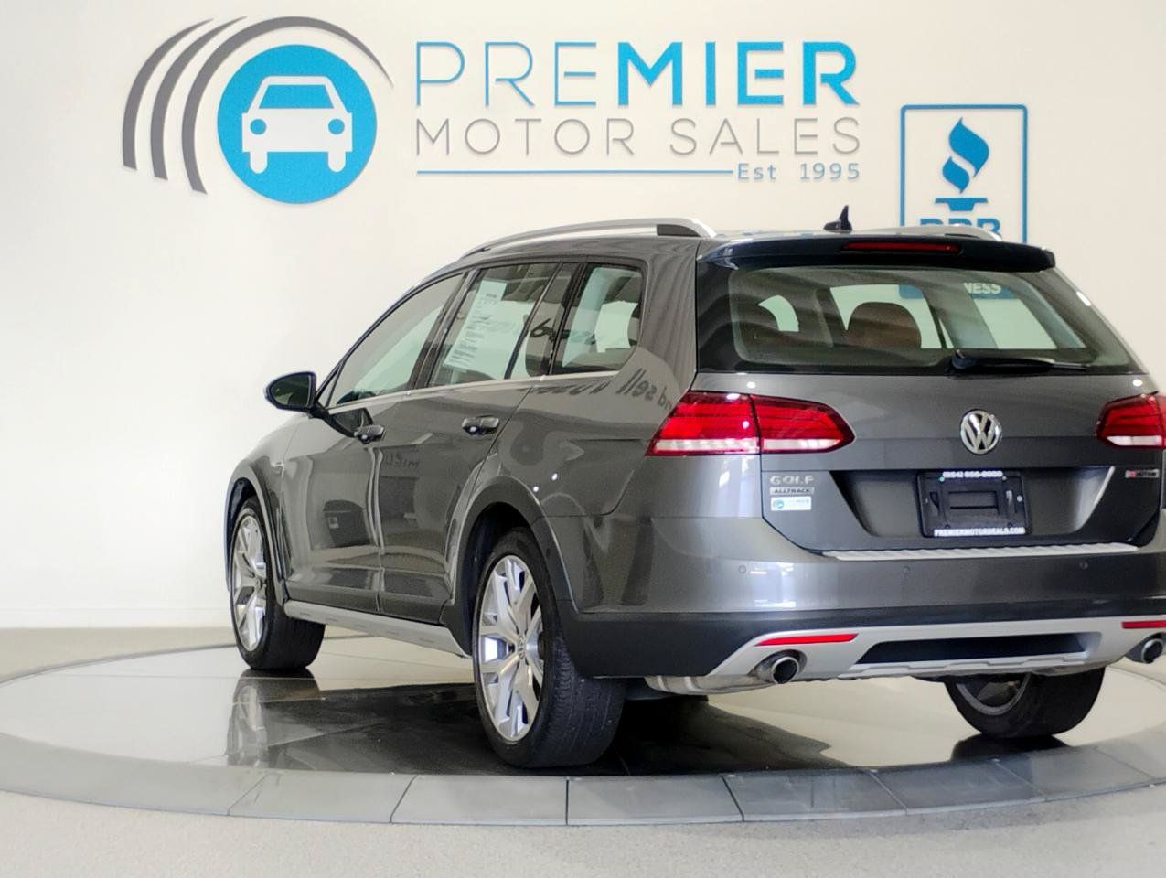 Used 2019 Volkswagen Golf Alltrack SE AWD/4WD image 3