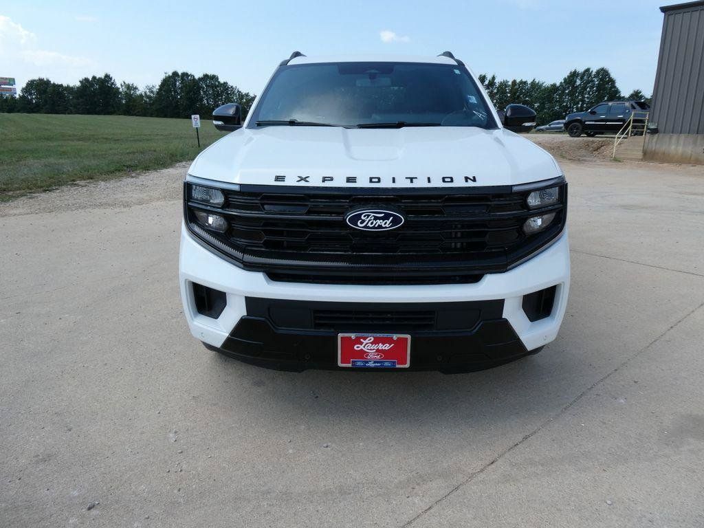 New 2027 Ford Expedition Platinum w/ Stealth Performance Package AWD/4WD image 9