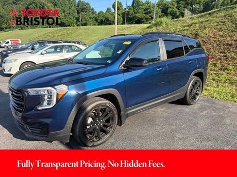 Used 2022 GMC Terrain SLE w/ Driver Convenience Package AWD/4WD image 3
