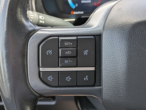 Used 2023 Ford F250 Lariat w/ Black Appearance Package AWD/4WD image 22