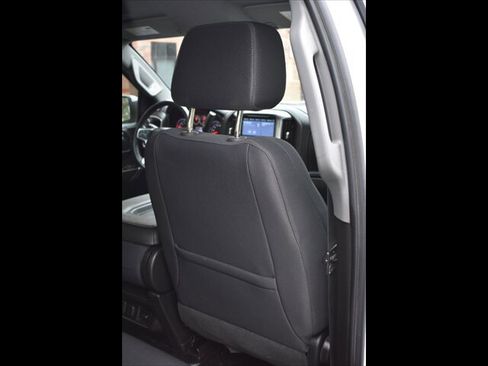 Used 2019 Chevrolet Silverado 1500 LT w/ Convenience Package image 28