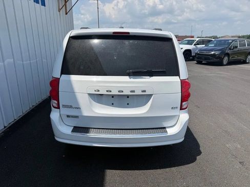 Used 2018 Dodge Grand Caravan SXT w/ Driver Convenience Group FWD image 6
