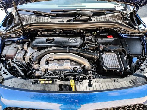 Used 2025 Mercedes-Benz GLA 250 4MATIC image 29