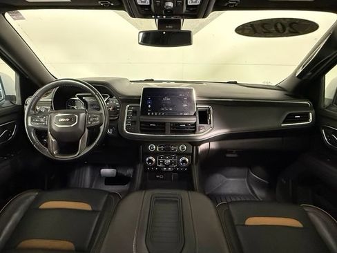Used 2021 GMC Yukon AT4 w/ AT4 Premium Package AWD/4WD image 16
