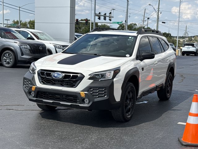 Used 2025 Subaru Outback Wilderness AWD/4WD image 14
