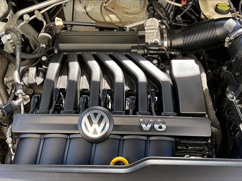 Certified 2023 Volkswagen Atlas SE image 32