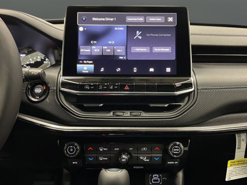 New 2026 Jeep Compass Latitude AWD/4WD image 12