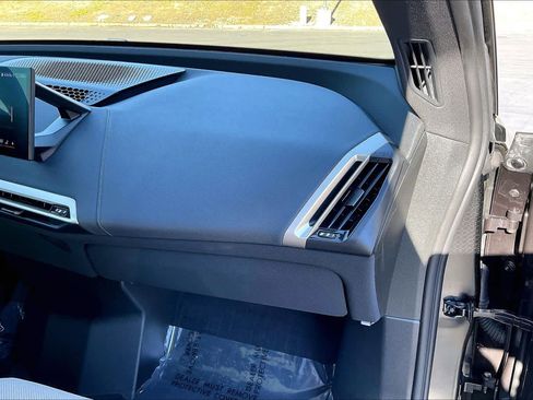 Used 2025 BMW iX xDrive50 w/ Convenience Package image 18