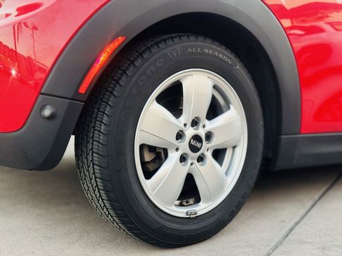 Used 2019 MINI Cooper 2-Door Hardtop image 11