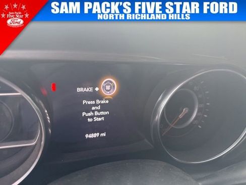 Used 2019 Jeep Wrangler Unlimited Sahara AWD/4WD image 8