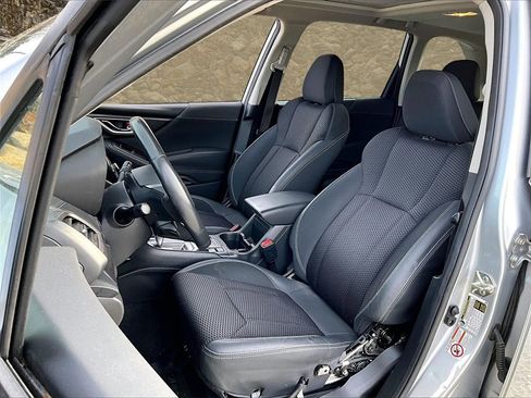 Used 2019 Subaru Forester Premium image 22