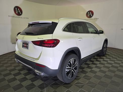 New 2025 Mercedes-Benz GLA 250 4MATIC image 4