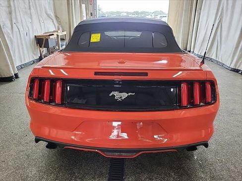 Used 2016 Ford Mustang Premium RWD image 7