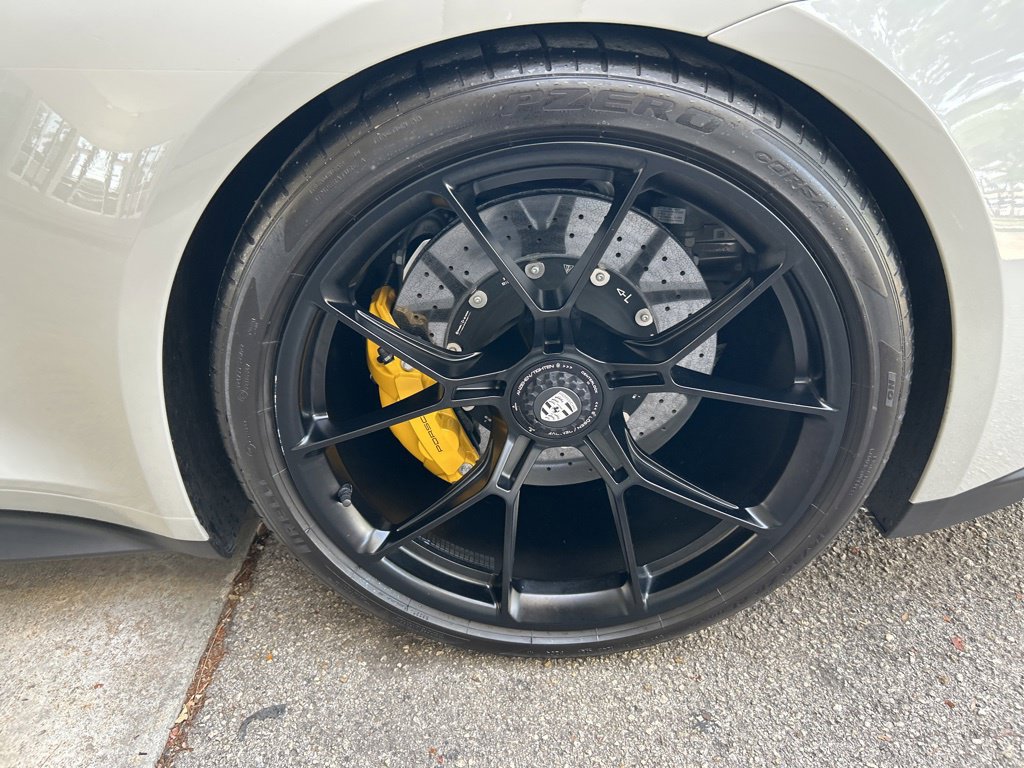 Used 2022 Porsche 911 GT3 RWD image 17