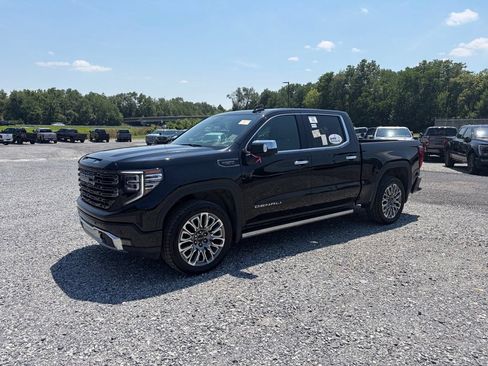 Used 2025 GMC Sierra 1500 Denali Ultimate AWD/4WD image 2