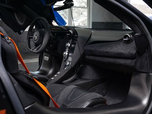 Used 2018 McLaren 720S Performance image 15
