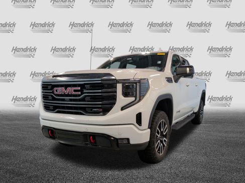 Used 2024 GMC Sierra 1500 AT4 w/ AT4 Premium Package AWD/4WD image 7
