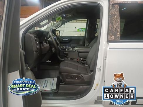 Used 2023 Chevrolet Silverado 1500 Custom Trail Boss w/ Realtree Special Edition image 6