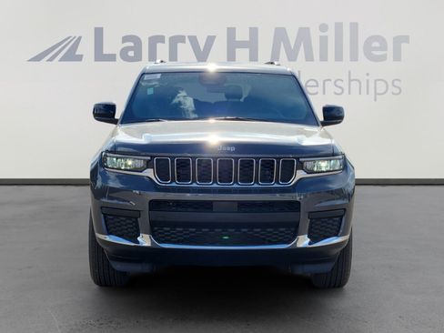 New 2026 Jeep Grand Cherokee L Laredo w/ Trailer Tow Package AWD/4WD image 9