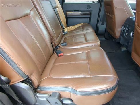 Used 2016 Ford F250 Platinum w/ FX4 Off-Road Package image 19