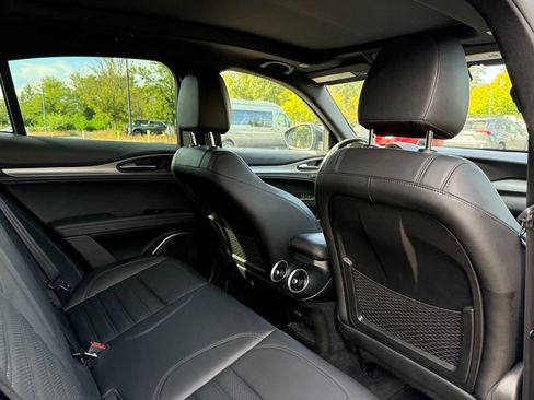 Used 2020 Alfa Romeo Stelvio Ti Sport w/ Quick Order Package 22S Sport AWD/4WD image 19