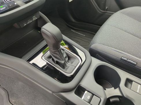Certified 2025 Subaru Forester Premium AWD/4WD image 32