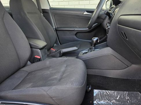 Used 2016 Volkswagen Jetta S FWD image 13