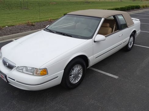Used 1997 Mercury Cougar XR7 image 19