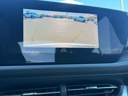 Used 2025 Buick Envista Preferred image 21