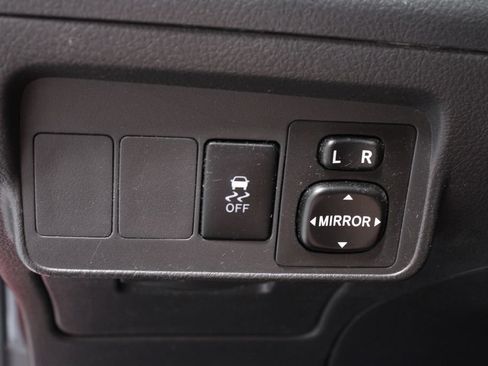 Used 2010 Toyota Corolla FWD image 25