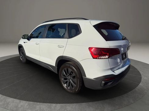 Used 2022 Volkswagen Taos S AWD/4WD image 7