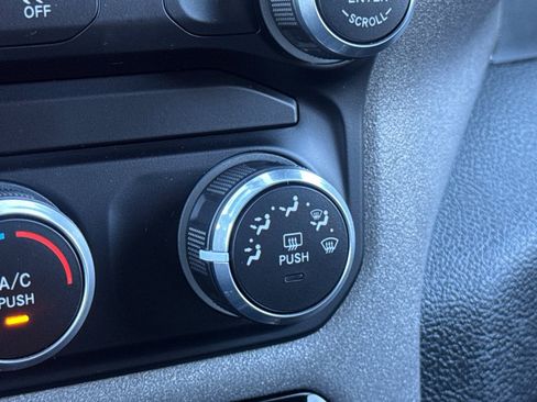 Used 2022 RAM 2500 Tradesman image 29