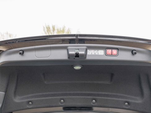 New 2026 Mercedes-Benz C 300 4MATIC Sedan image 24