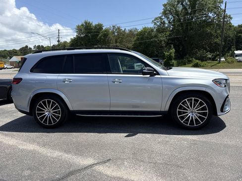 New 2026 Mercedes-Benz GLS 450 4MATIC image 6