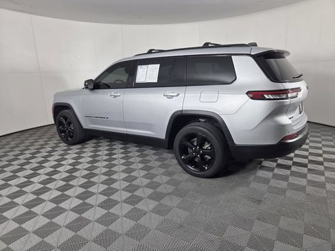 Used 2024 Jeep Grand Cherokee L Laredo AWD/4WD image 8