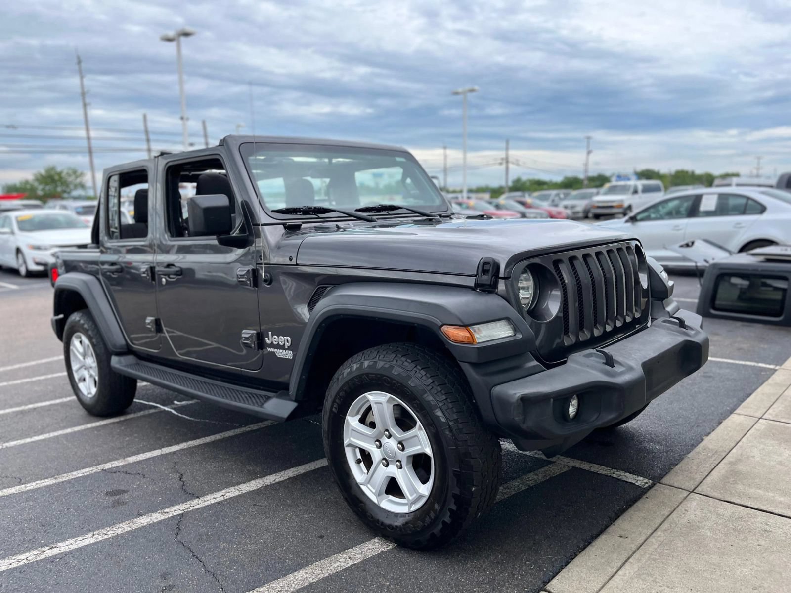 Used 2020 Jeep Wrangler Unlimited Sport S AWD/4WD image 2