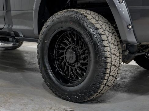 Used 2024 RAM 2500 Big Horn AWD/4WD image 64